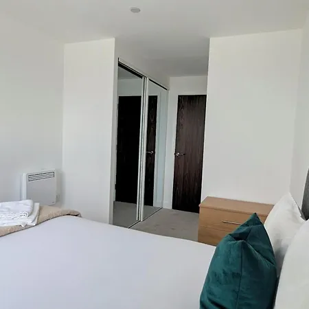 Luxury 2 Bed - Grand Exchange Bracknell Exterior foto