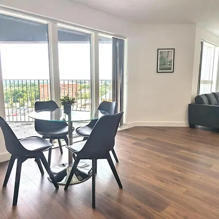 Luxury 2 Bed - Grand Exchange Bracknell Exterior foto