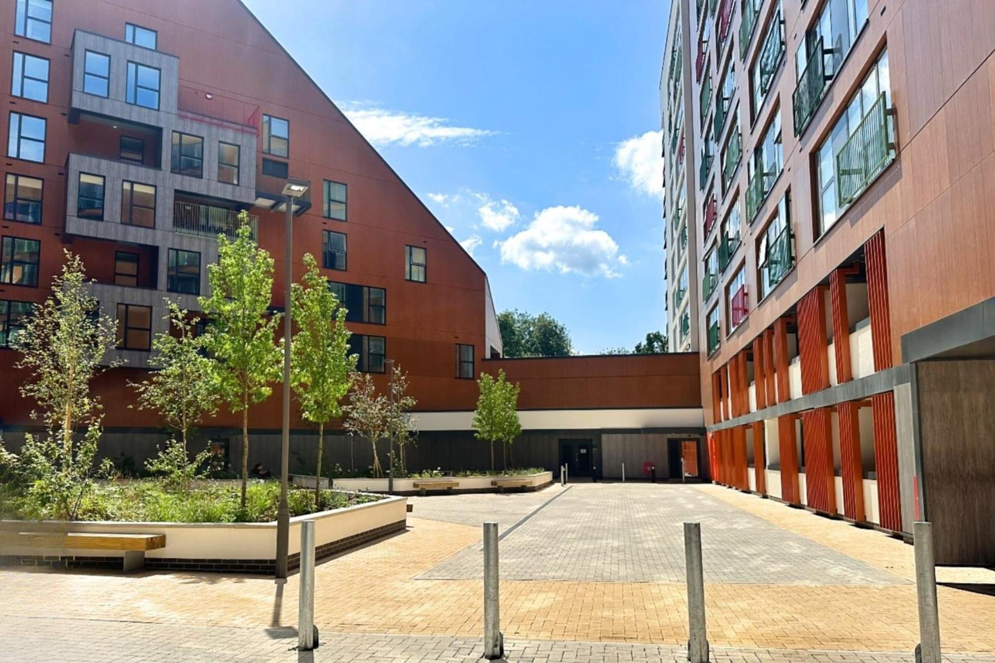 Luxury 2 Bed - Grand Exchange *
