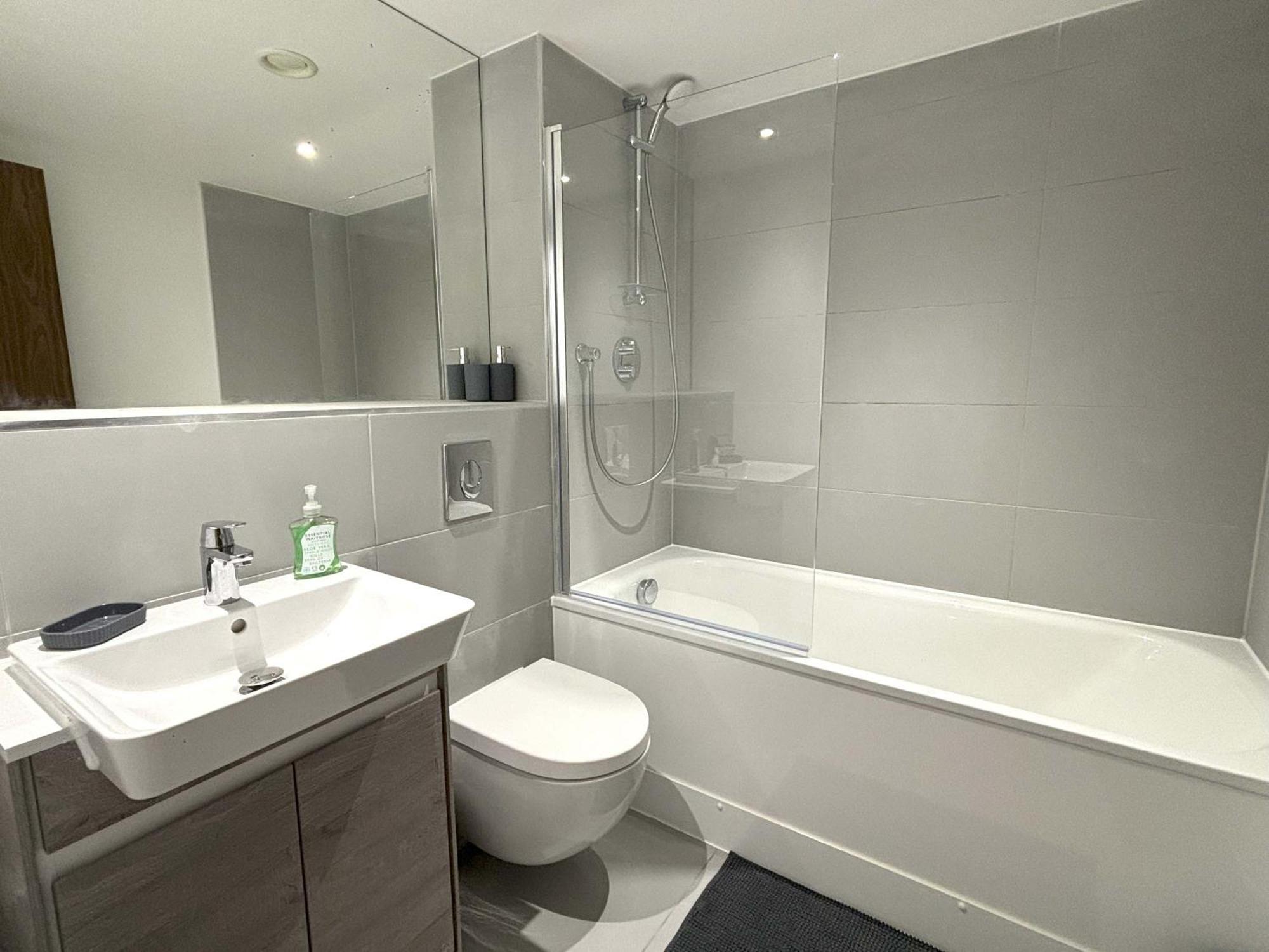 Apartment Luxury 2 Bed - Grand Exchange Bracknell